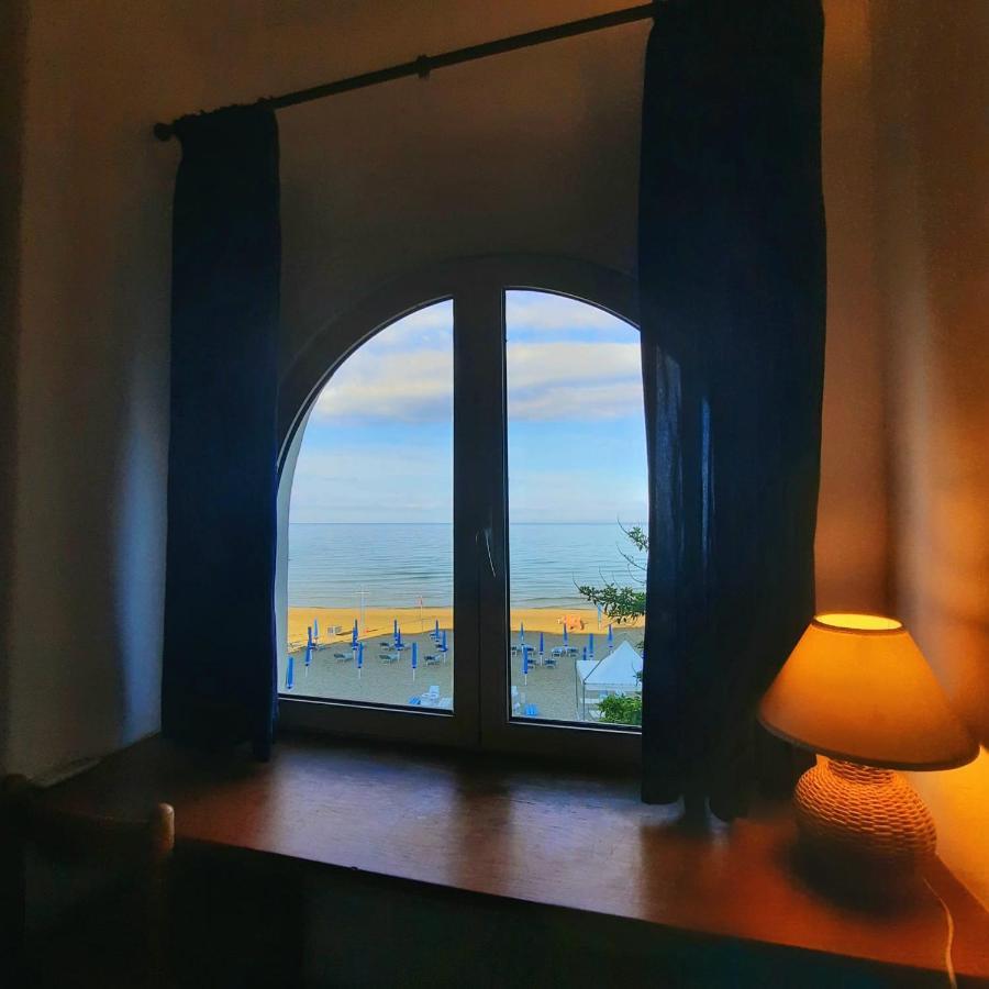 Casa Vacanze Elianto Anzio Exterior foto