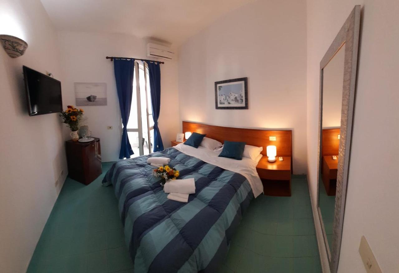 Casa Vacanze Elianto Anzio Exterior foto