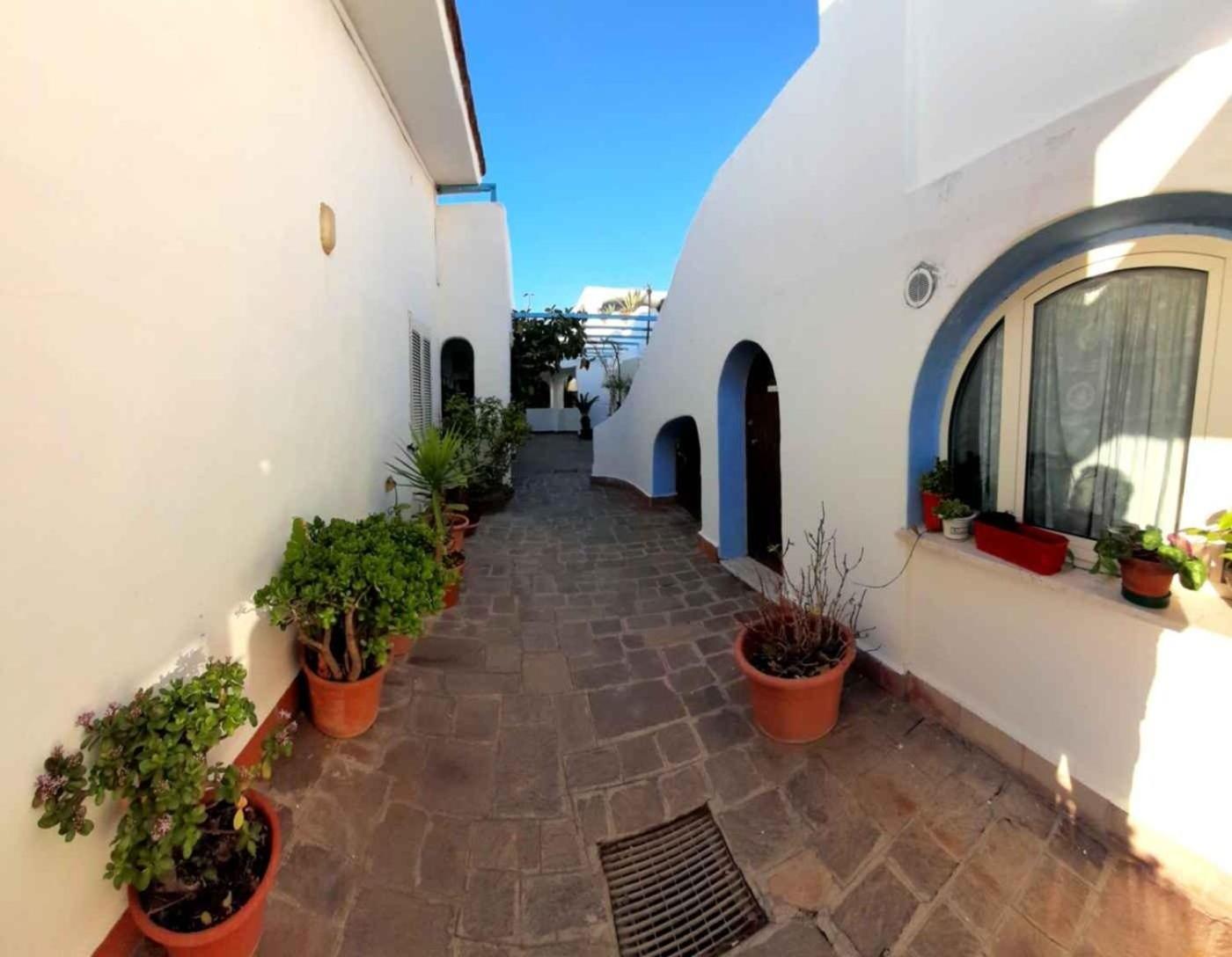 Casa Vacanze Elianto Anzio Exterior foto