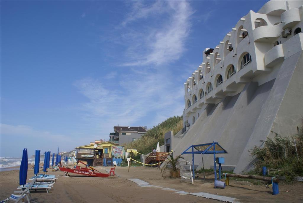 Aparthotel Casa Vacanze Elianto Anzio Exterior foto